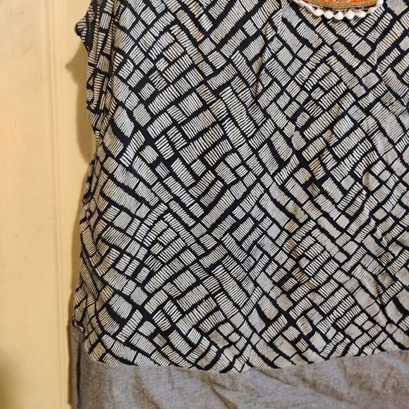 Tribal Black and White Graphic Tank Top with Bib Collar - Picture 7 of 14